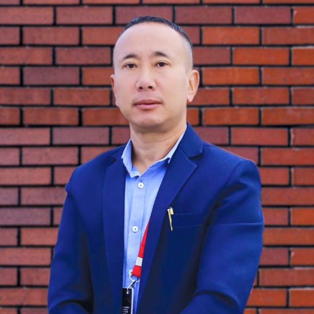 Dr Akho Dazo